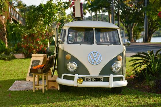 VOLKSWAGEN KOMBI 1.5 STD 8V GASOLINA 3P MANUAL